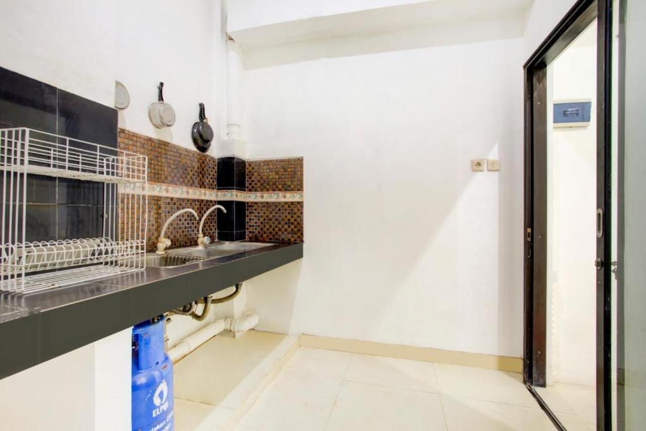 فندق Vaccinated Staff - Spot On 3928 Terrace House Syariah Pondoktjing Dua المظهر الخارجي الصورة